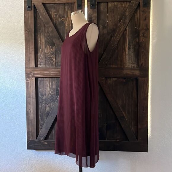 Eileen Fisher Maroon Silk Geo Print
Tank Dress Sz- PM - Picture 5 of 16